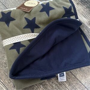 Carters baby blanket Olive green/navy blue stars new fleece polyester 30”x40”
